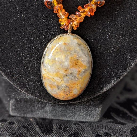 Vintage Amber Stone Pendant Necklace Hippie Spiritual Boho Chic Fashion Jewelry - Picture 7 of 16